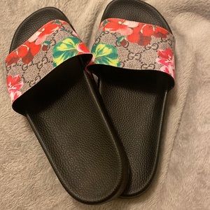 floral gucci slides.